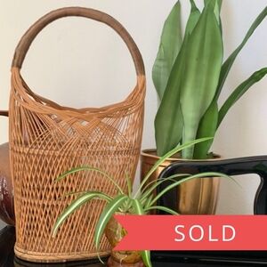 Wicker Wine Basket with Handle